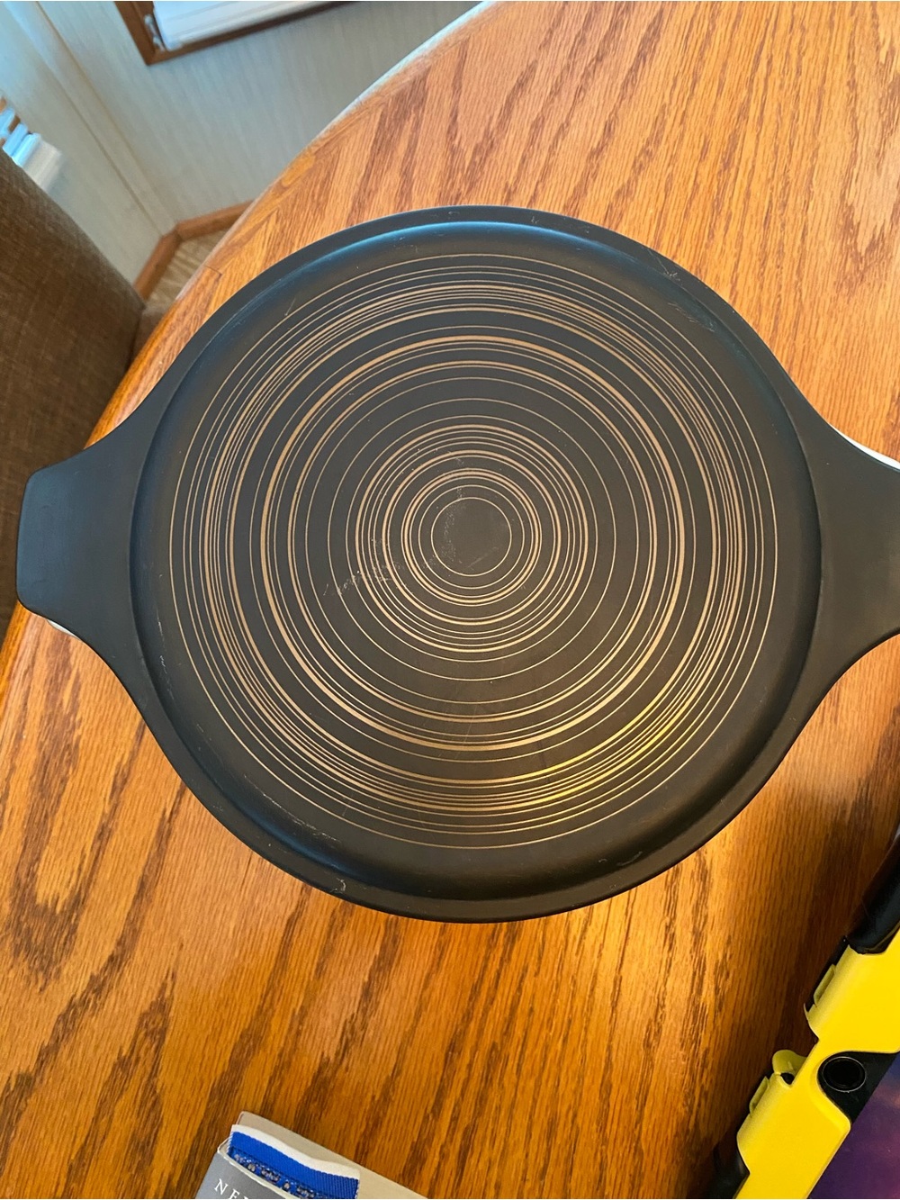 1960’s Pyrex “Terra” Pattern Pyrex Covered Dish. - Picture 6 of 11